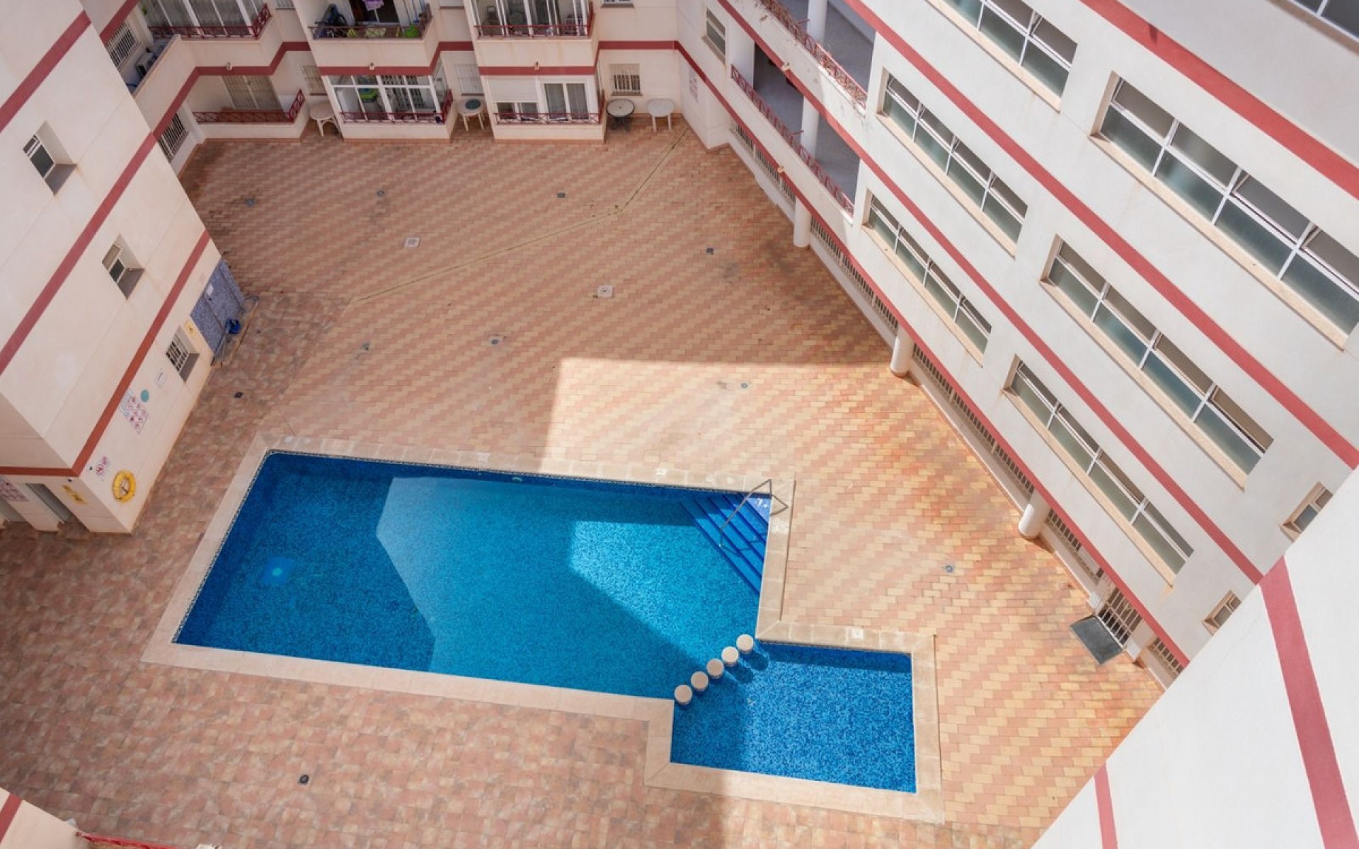 Resale - Apartment - Torrevieja - Torrevieja Centro