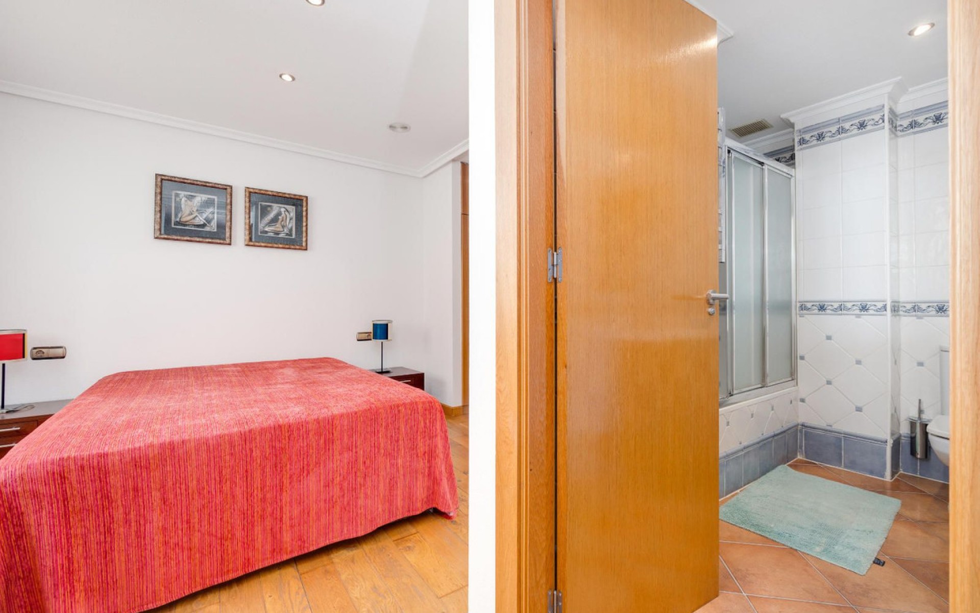 Resale - Apartment - Torrevieja - Torrevieja Centro