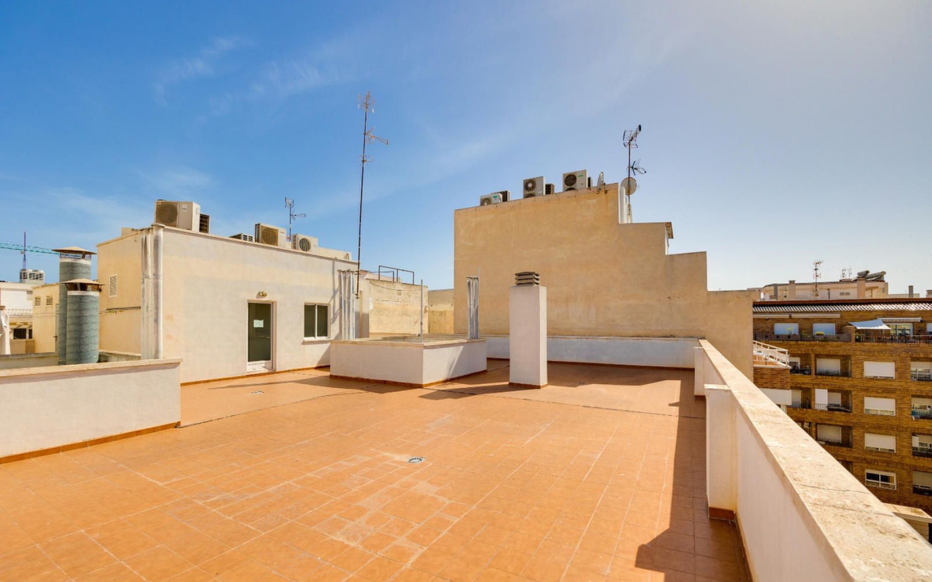 Resale - Apartment - Torrevieja - Torrevieja Centro