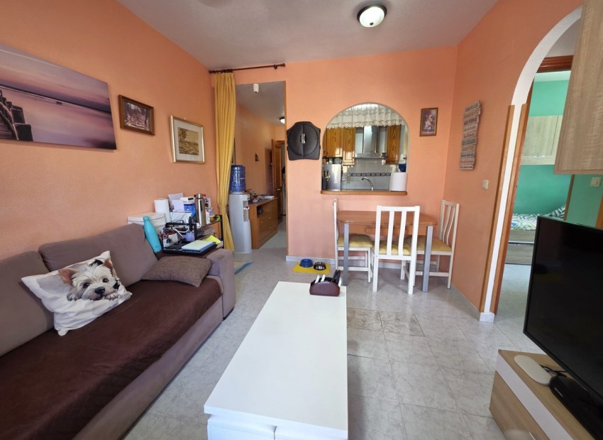 Resale - Apartment - Torrevieja - Torrevieja Centro