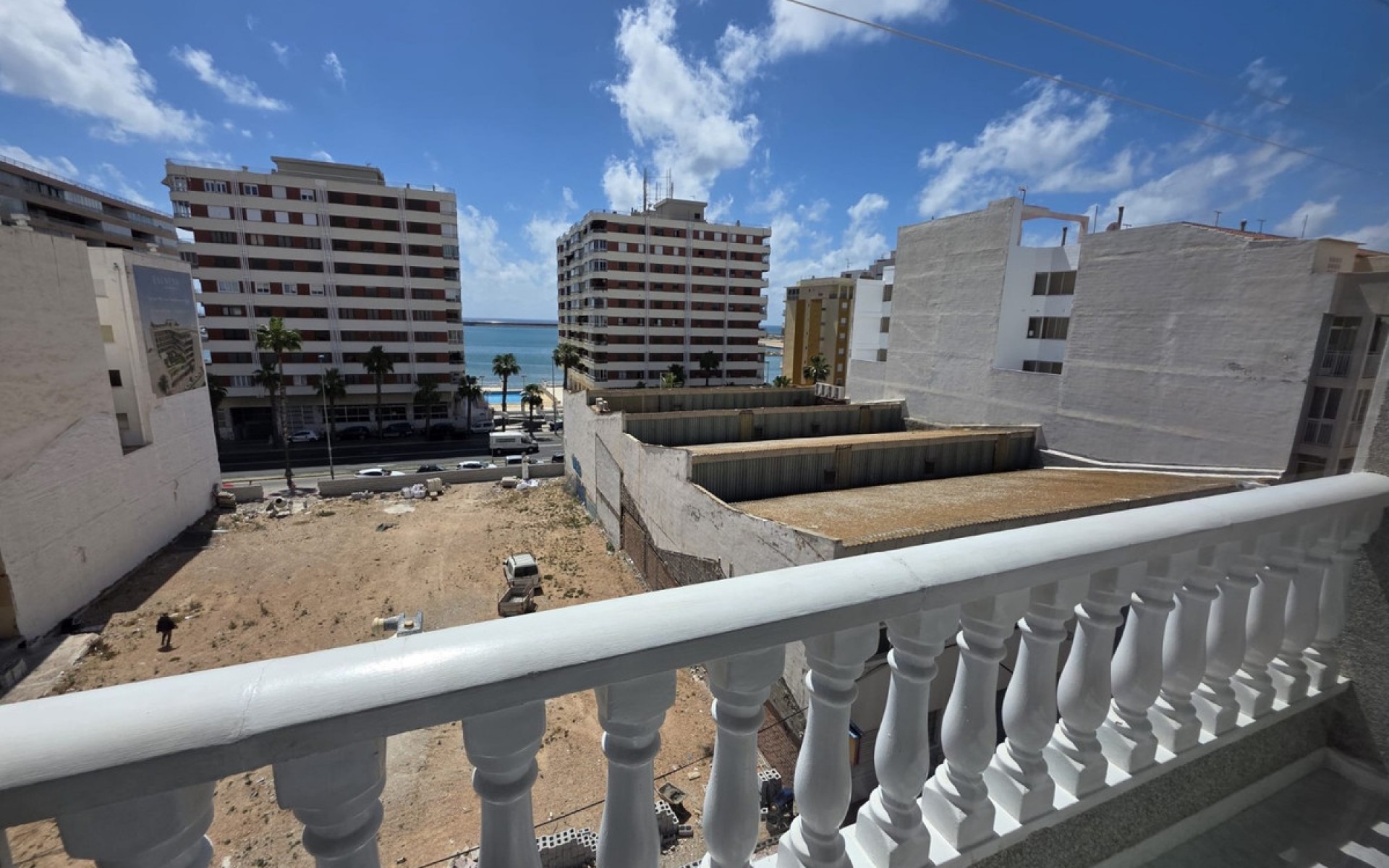 Resale - Apartment - Torrevieja - Torrevieja Centro