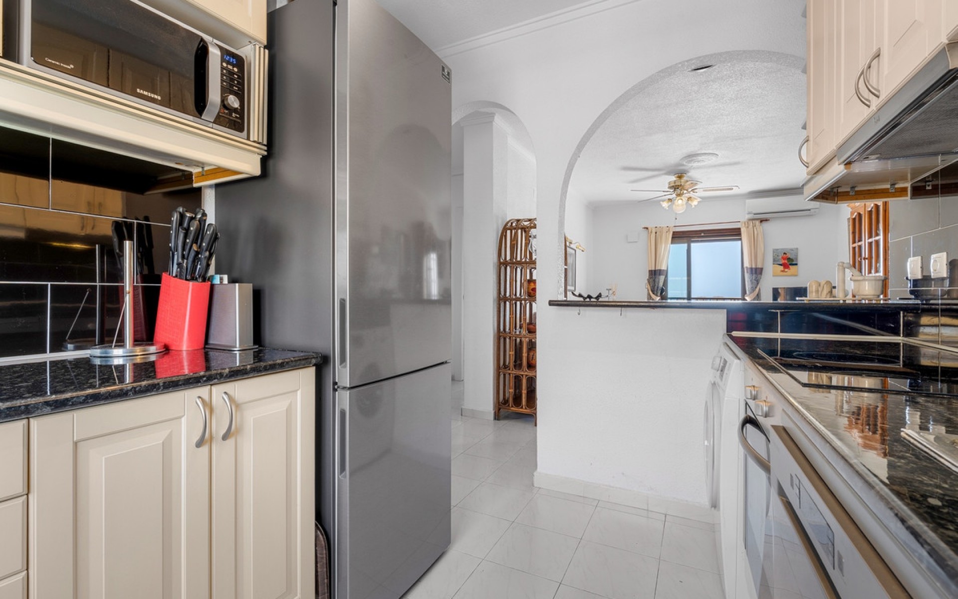 Resale - Apartment - Torrevieja - Torrevieja Centro