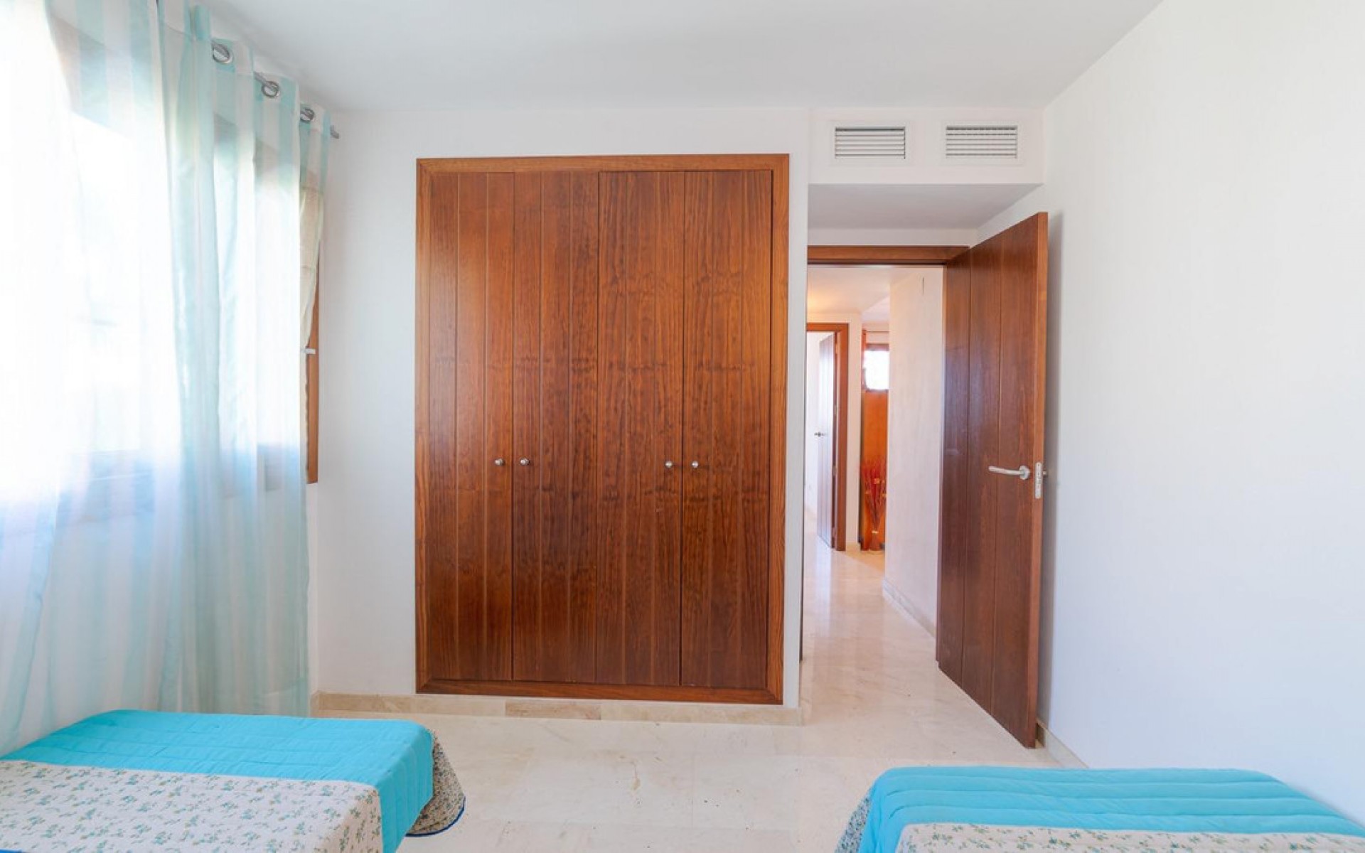 Resale - Apartment - Torrevieja - Torrevieja Centro