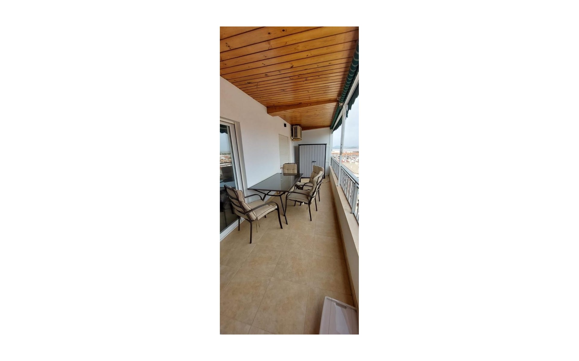 Resale - Apartment - Torrevieja - Torrevieja Centro