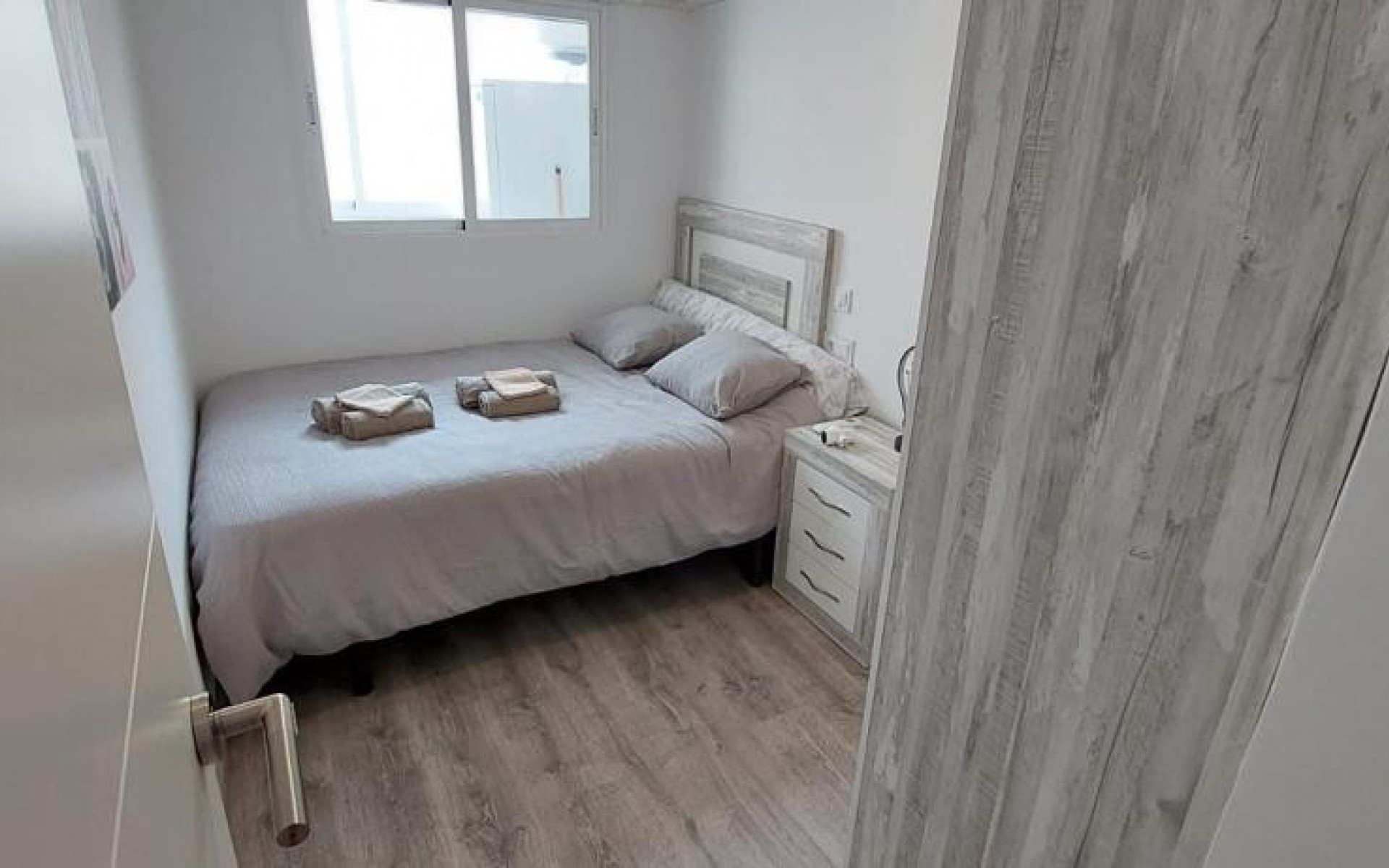 Resale - Apartment - Torrevieja - Torrevieja Centro
