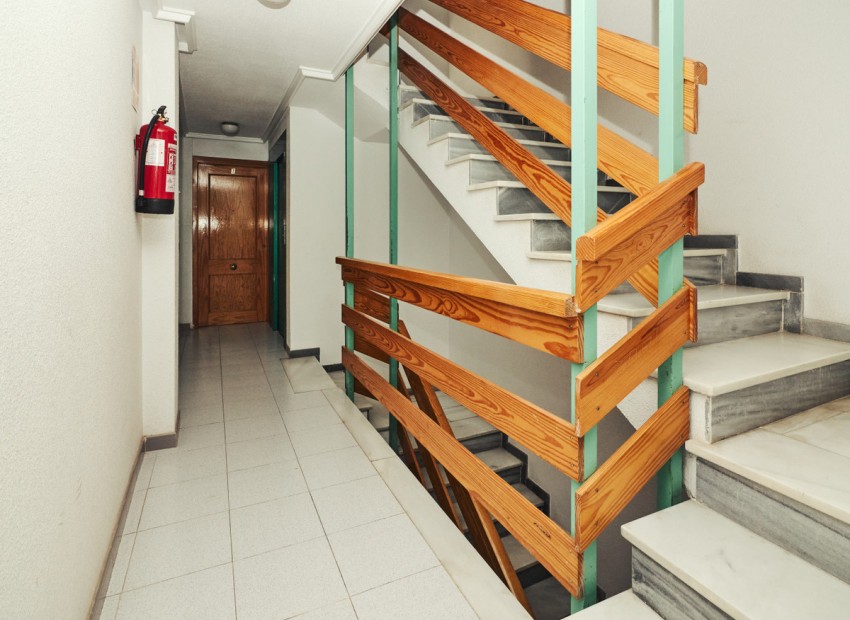Resale - Apartment - Torrevieja - Torrevieja Centro