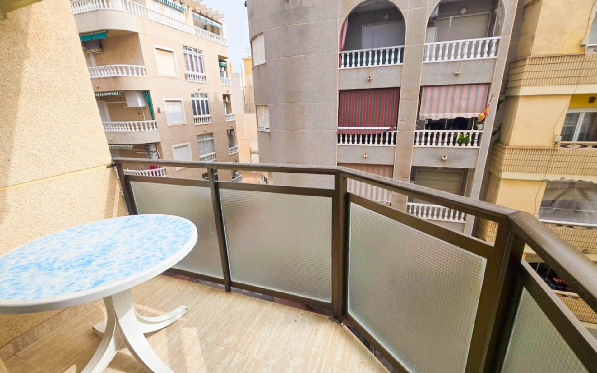 Resale - Apartment - Torrevieja - Torrevieja Centro
