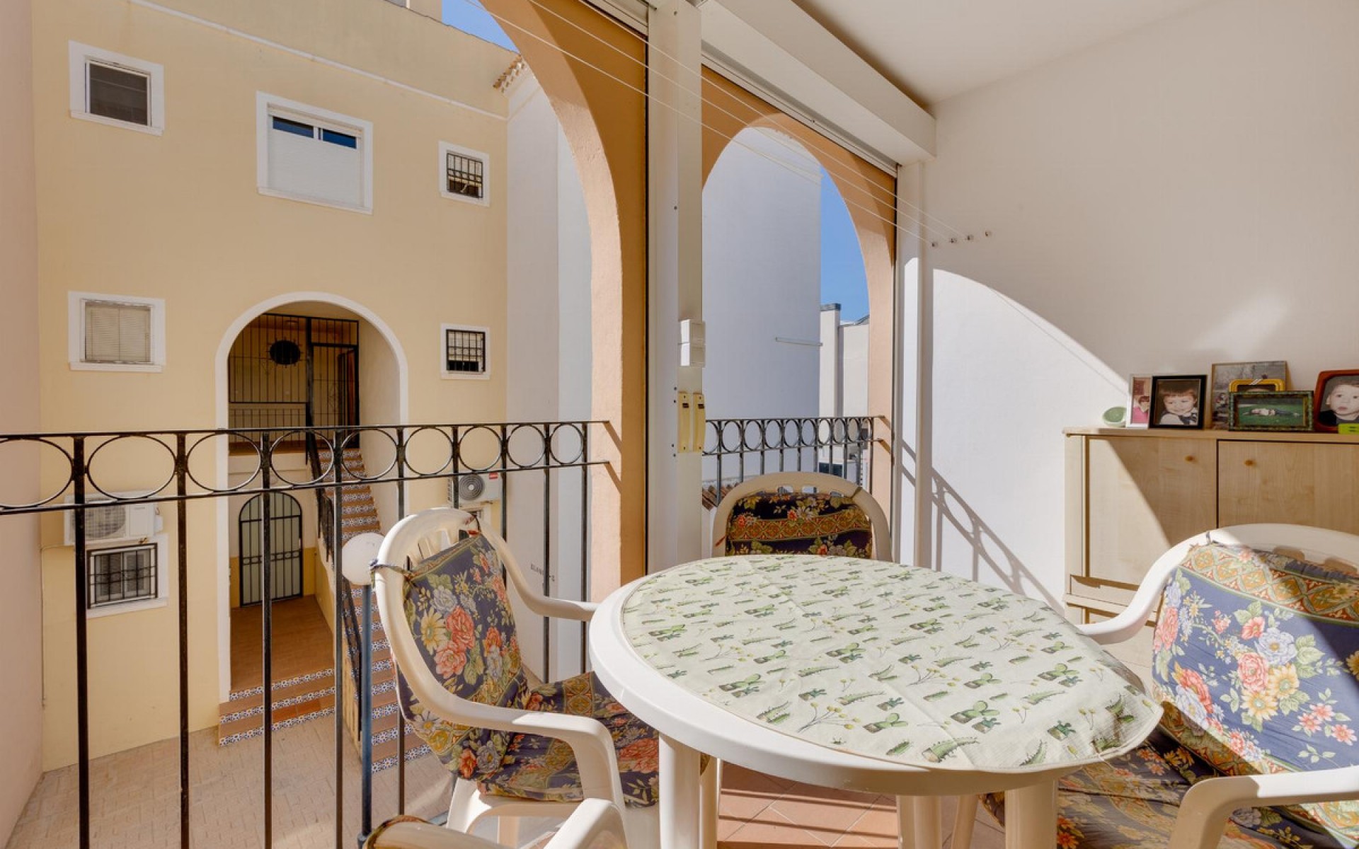 Resale - Apartment - Torrevieja - Torrevieja Centro