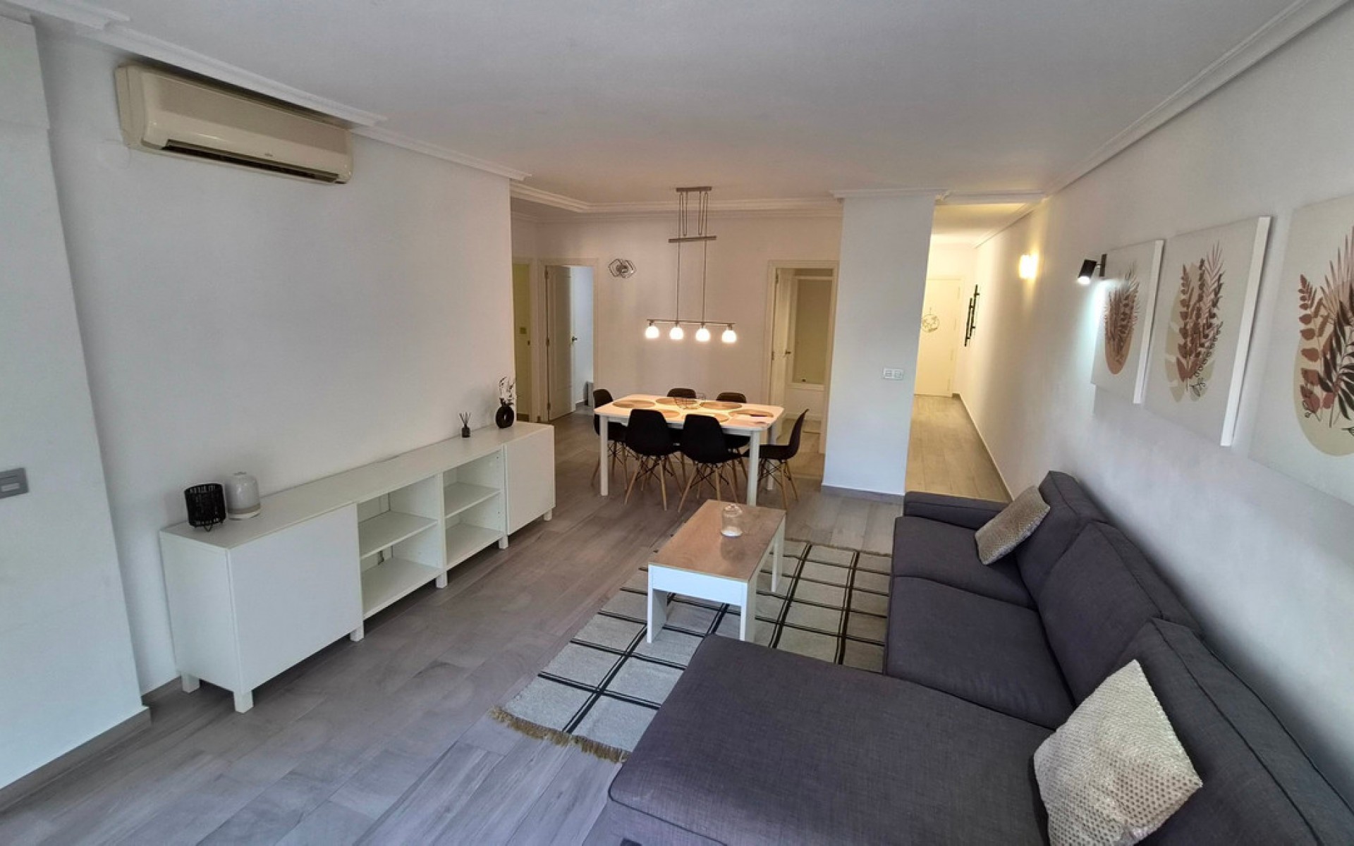 Resale - Apartment - Torrevieja - Torrevieja Centro