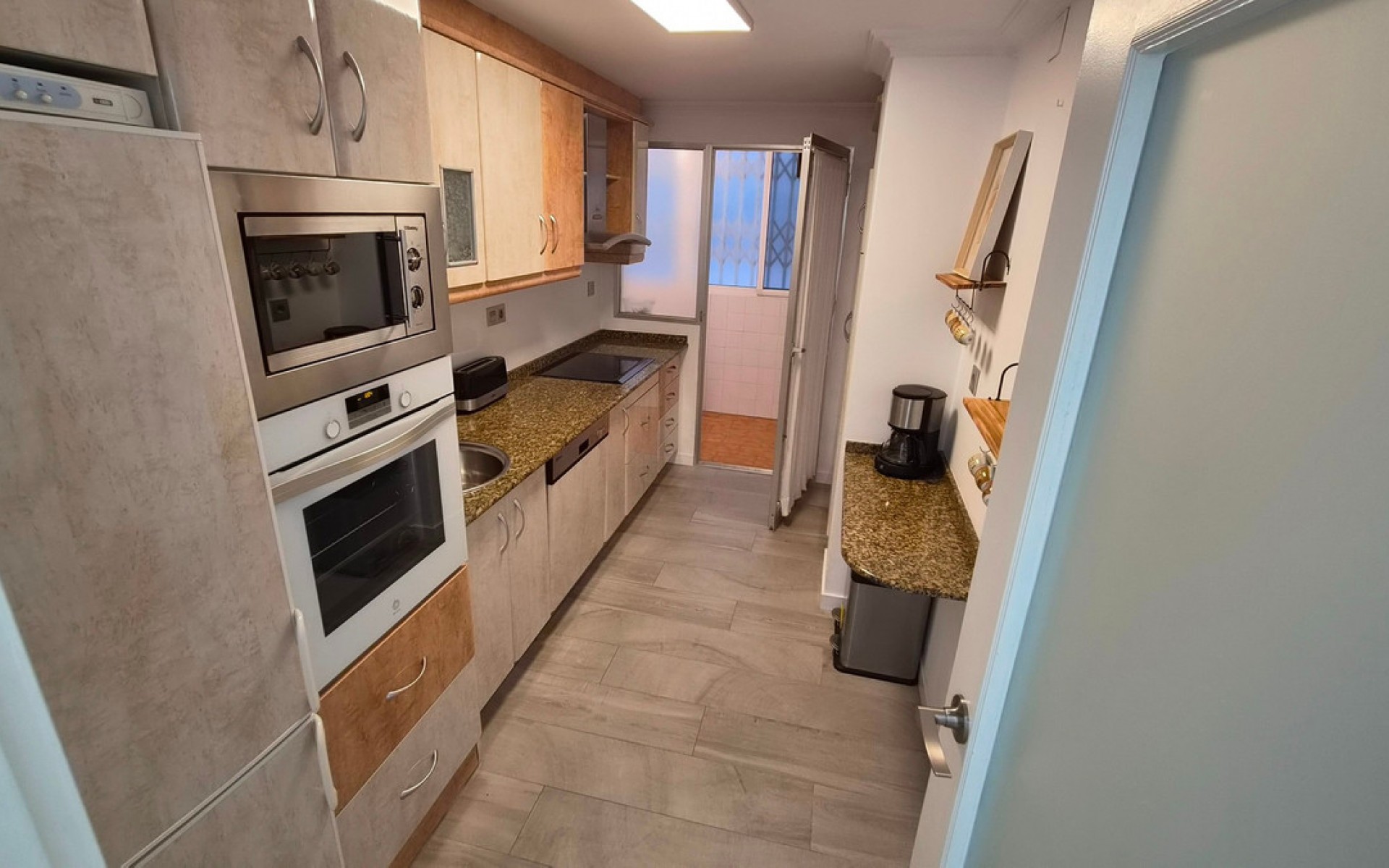 Resale - Apartment - Torrevieja - Torrevieja Centro