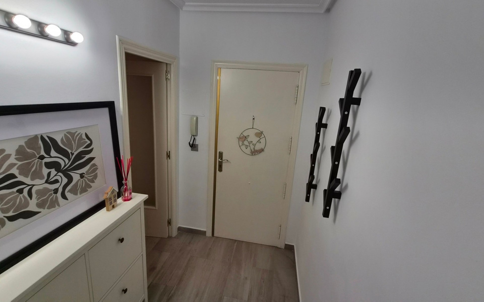 Resale - Apartment - Torrevieja - Torrevieja Centro