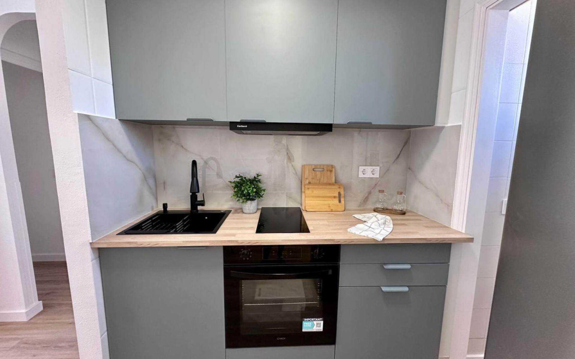 Resale - Apartment - Torrevieja - Torrevieja Centro