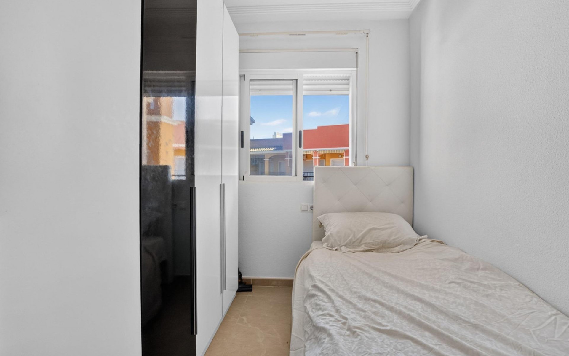 Resale - Apartment - Torrevieja - Torrevieja Centro
