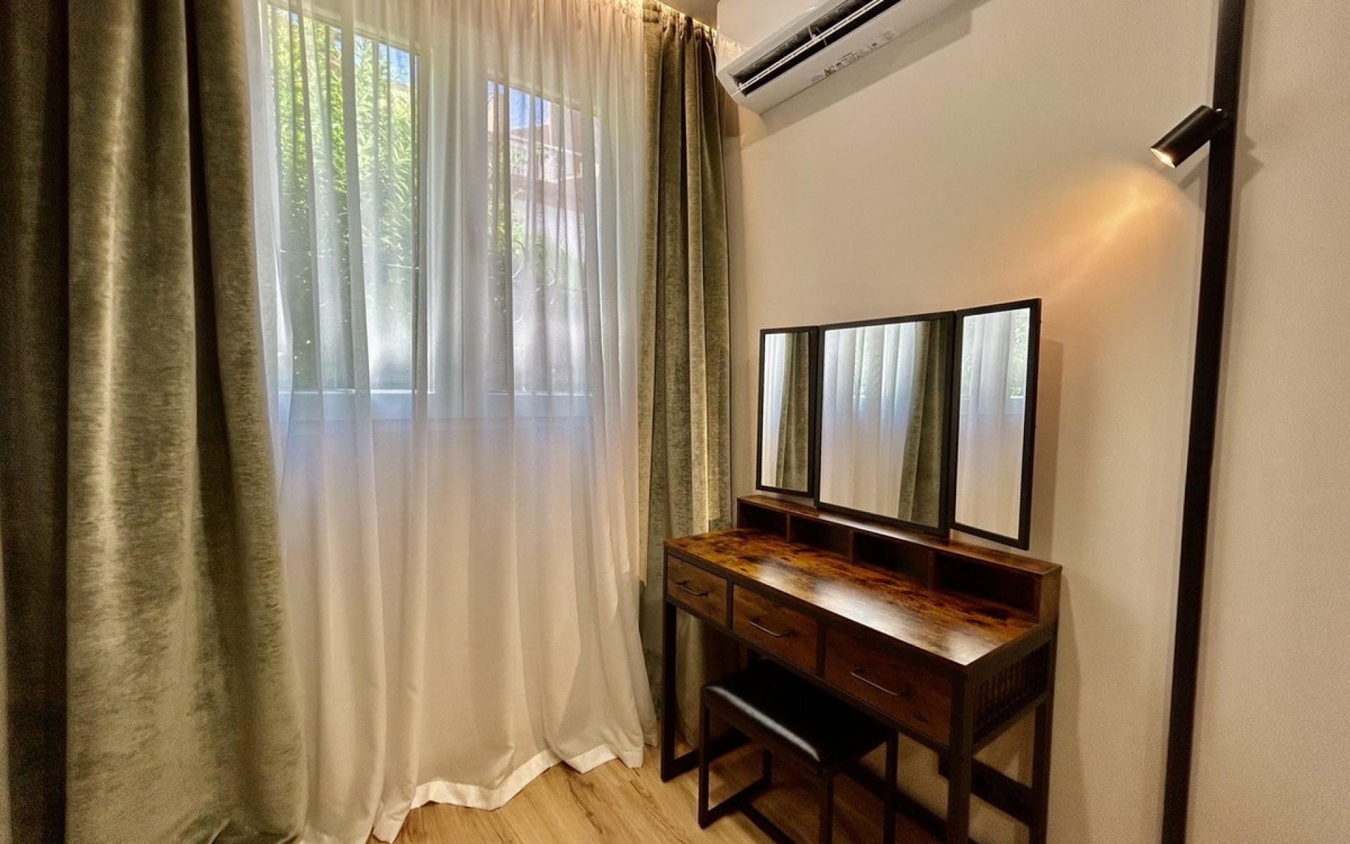 Resale - Apartment - Torrevieja - Torrevieja Centro