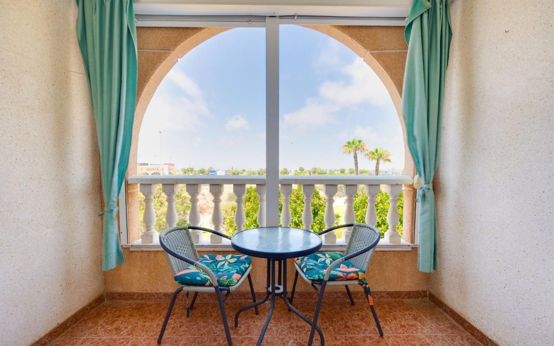 Resale - Apartment - Torrevieja - Torrevieja Centro