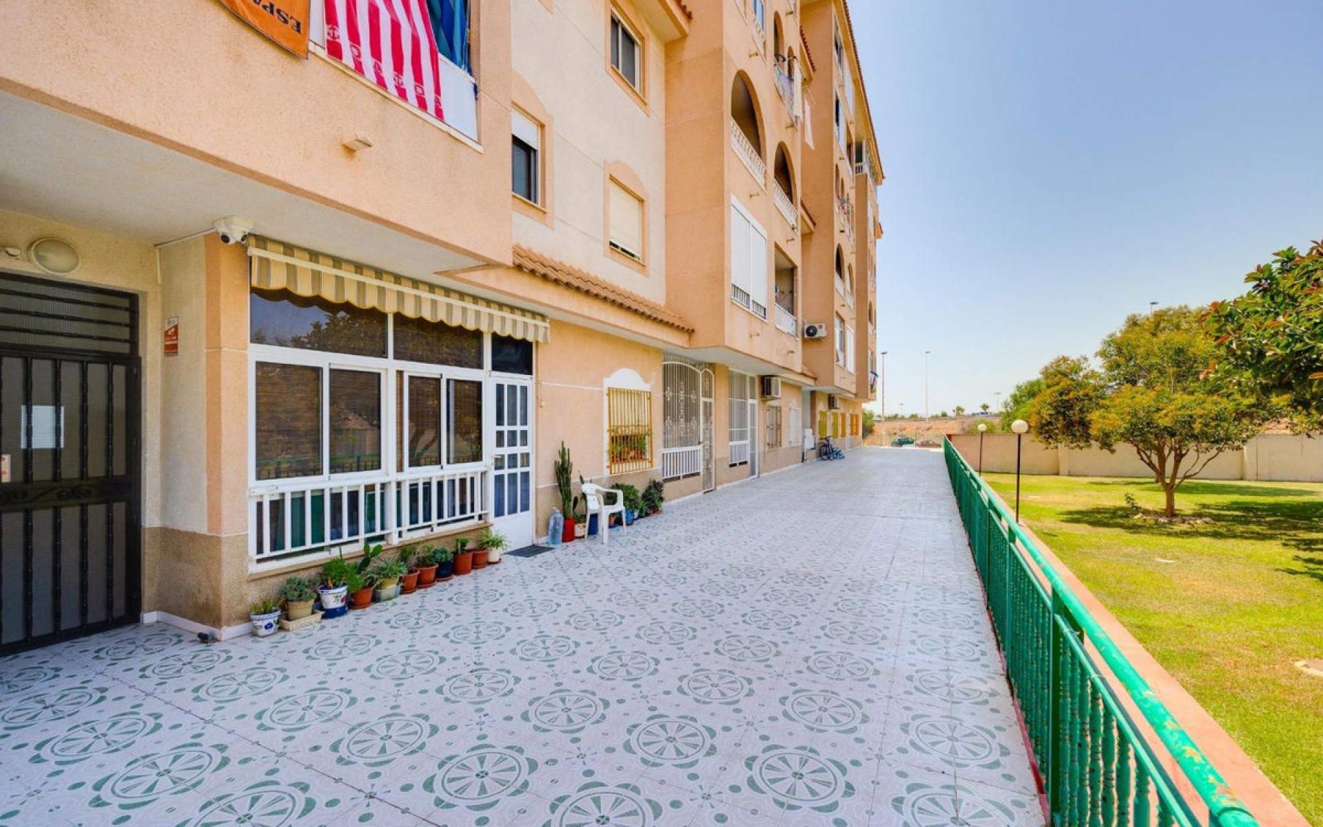 Resale - Apartment - Torrevieja - Torrevieja Centro