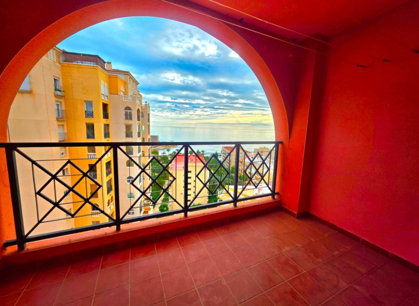 Resale - Apartment - Torrevieja - Torrevieja Centro