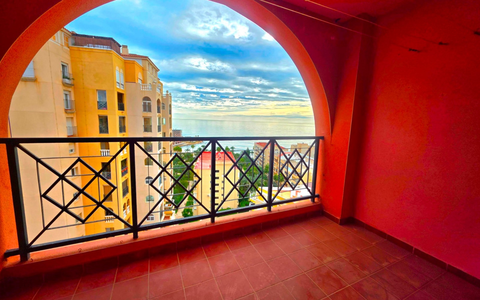 Resale - Apartment - Torrevieja - Torrevieja Centro