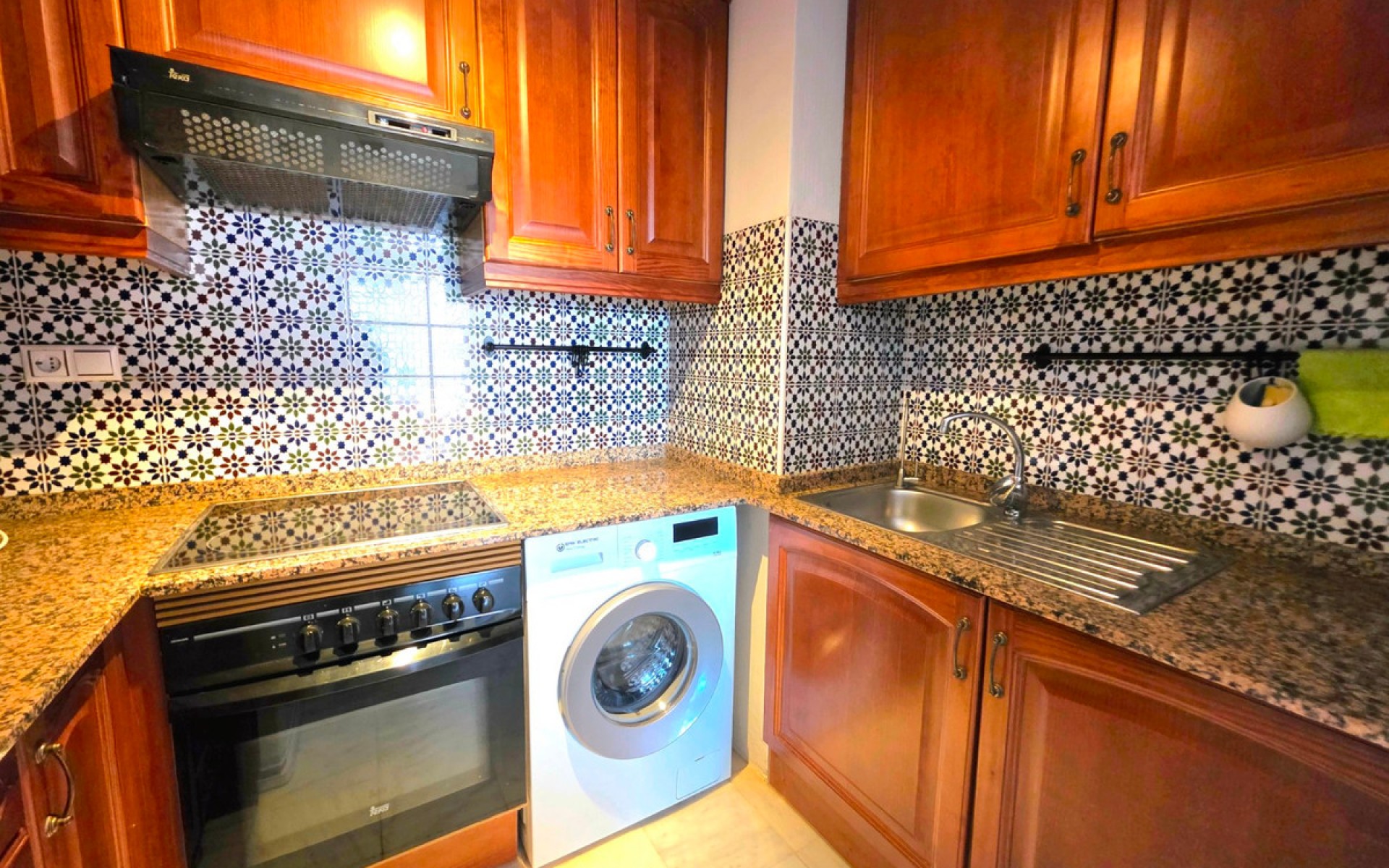 Resale - Apartment - Torrevieja - Torrevieja Centro