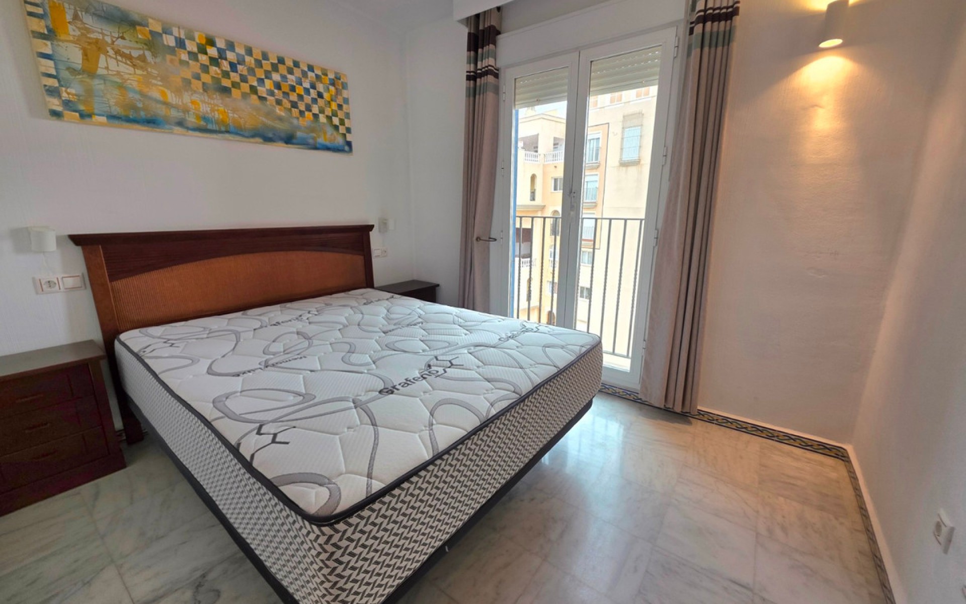 Resale - Apartment - Torrevieja - Torrevieja Centro