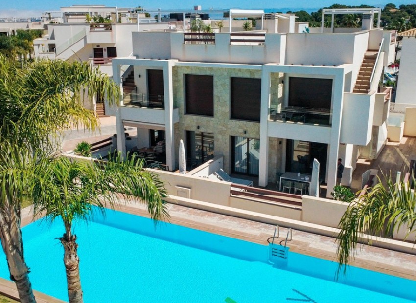 Resale - Apartment - Torrevieja - Torrevieja Centro