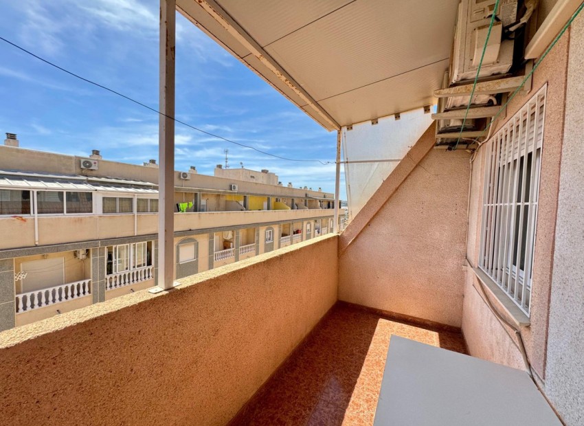 Resale - Apartment - Torrevieja - Torrevieja Centro