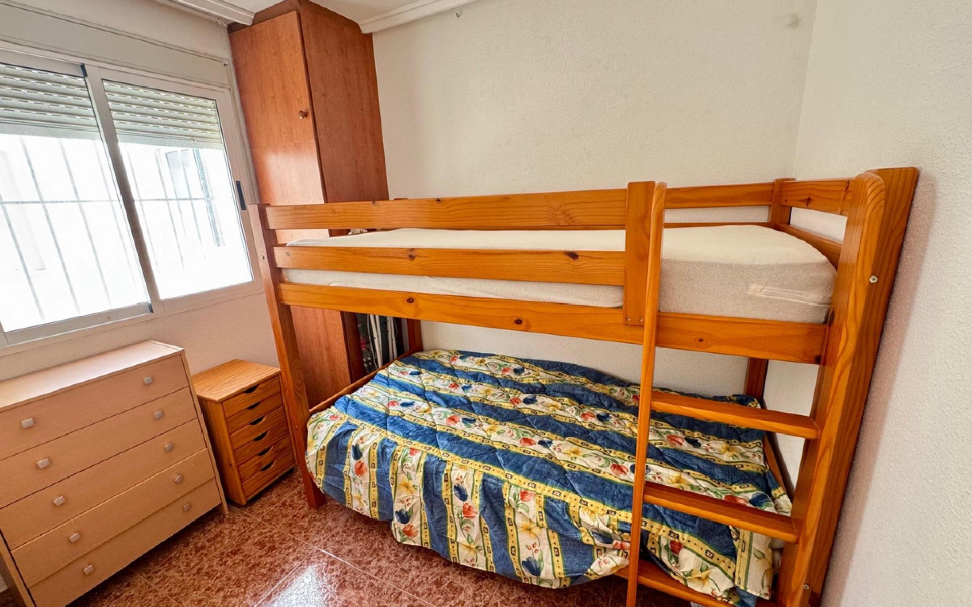 Resale - Apartment - Torrevieja - Torrevieja Centro