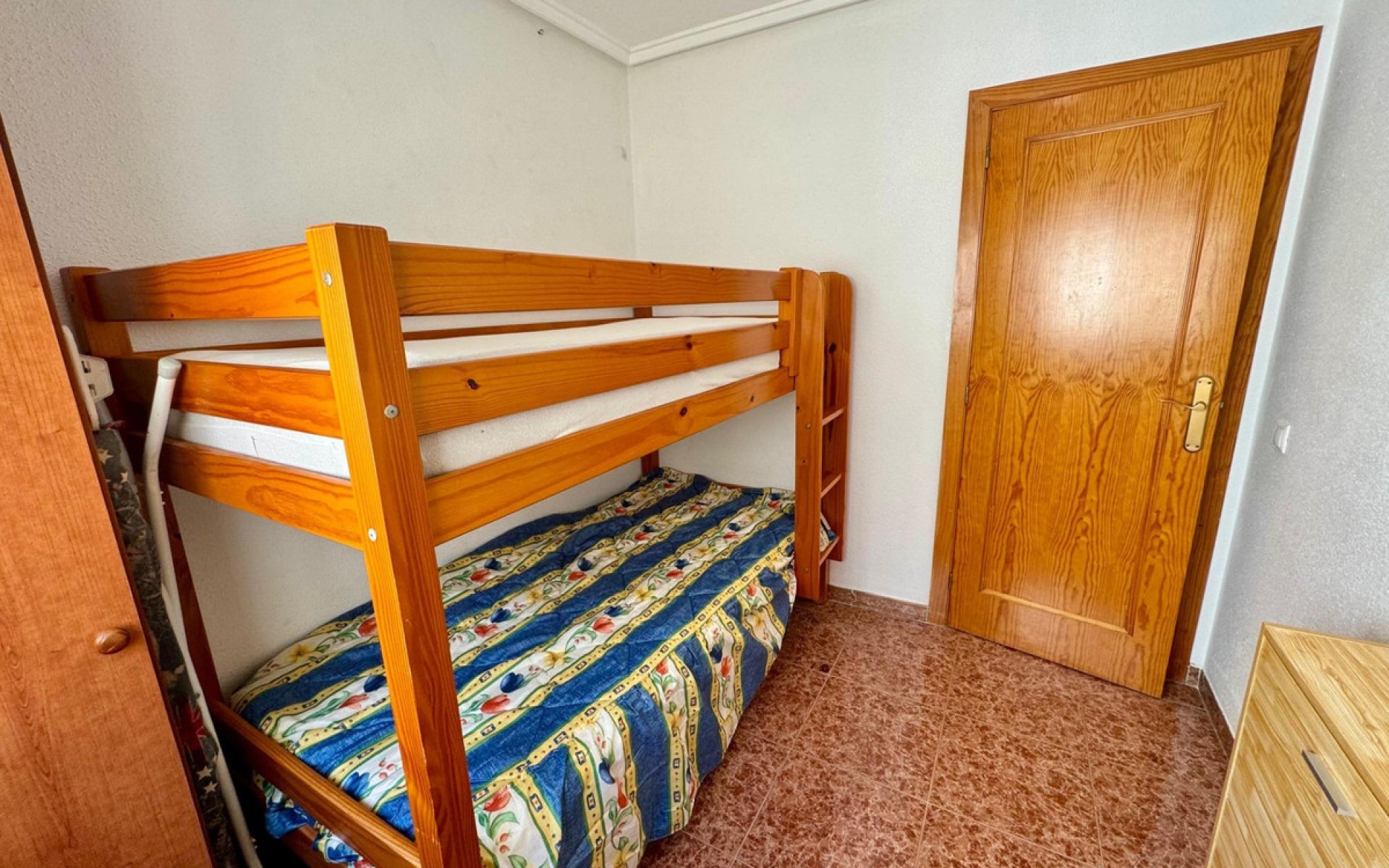 Resale - Apartment - Torrevieja - Torrevieja Centro