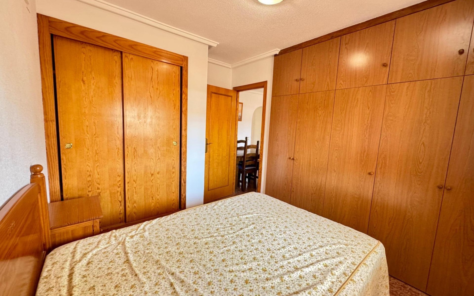 Resale - Apartment - Torrevieja - Torrevieja Centro