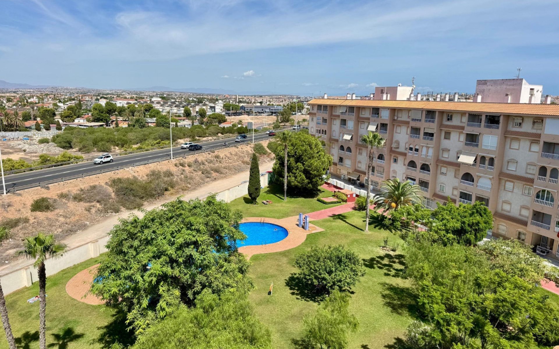 Resale - Apartment - Torrevieja - Torrevieja Centro