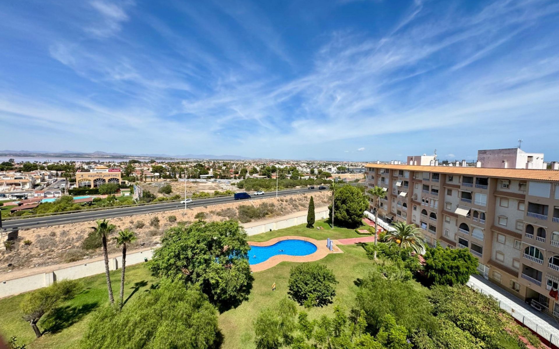 Resale - Apartment - Torrevieja - Torrevieja Centro