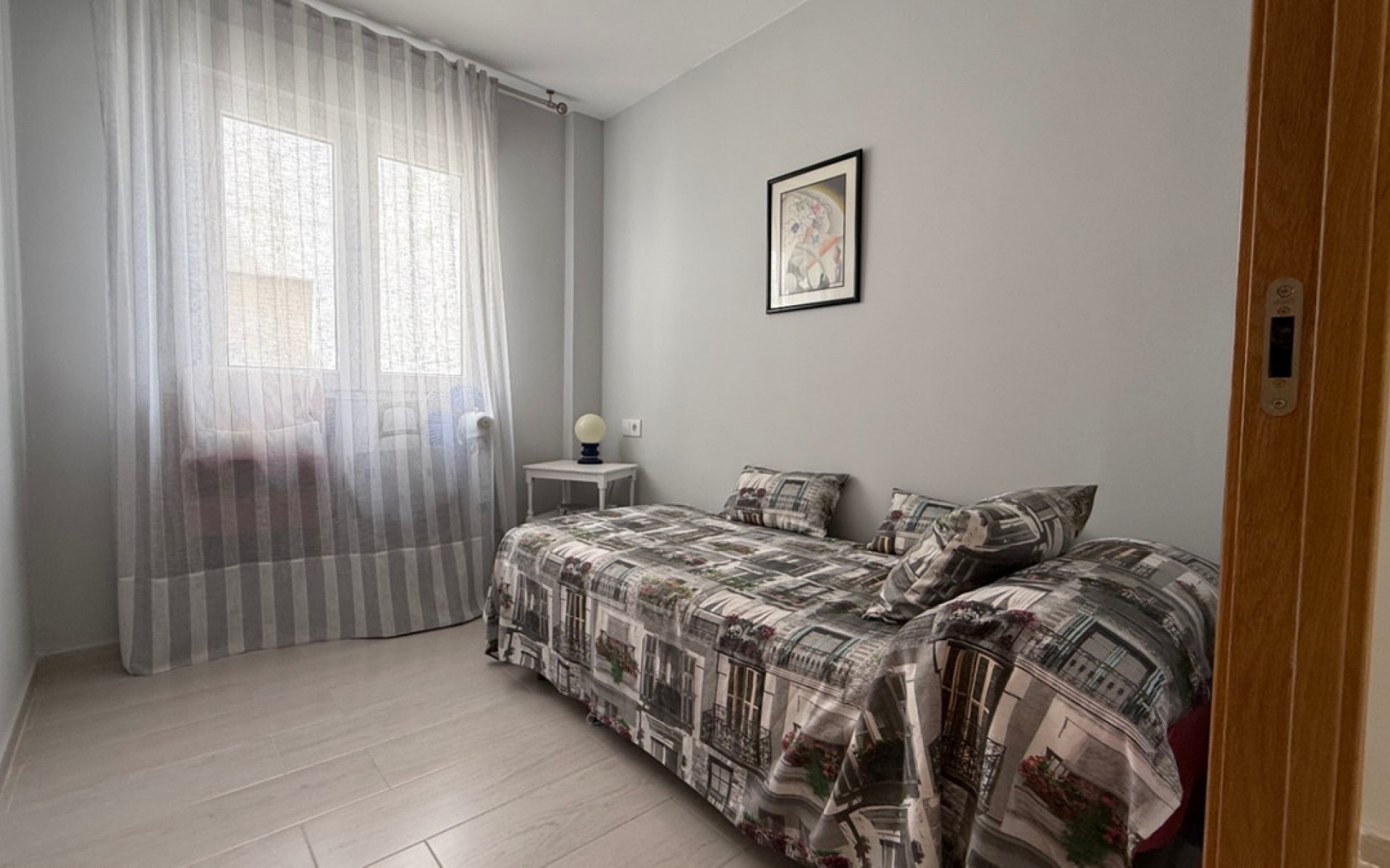 Resale - Apartment - Torrevieja - Torrevieja Centro