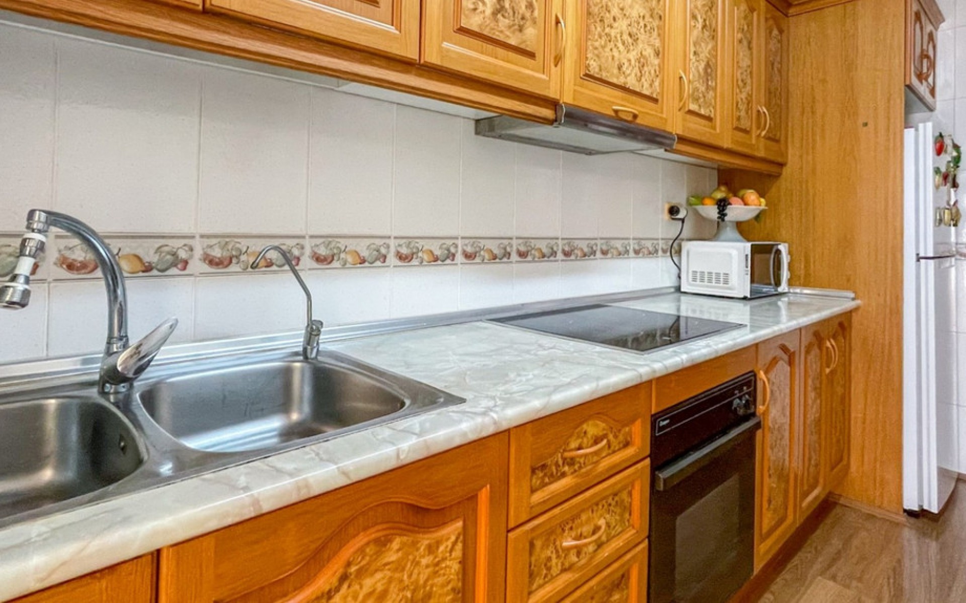 Resale - Apartment - Torrevieja - Torrevieja Centro