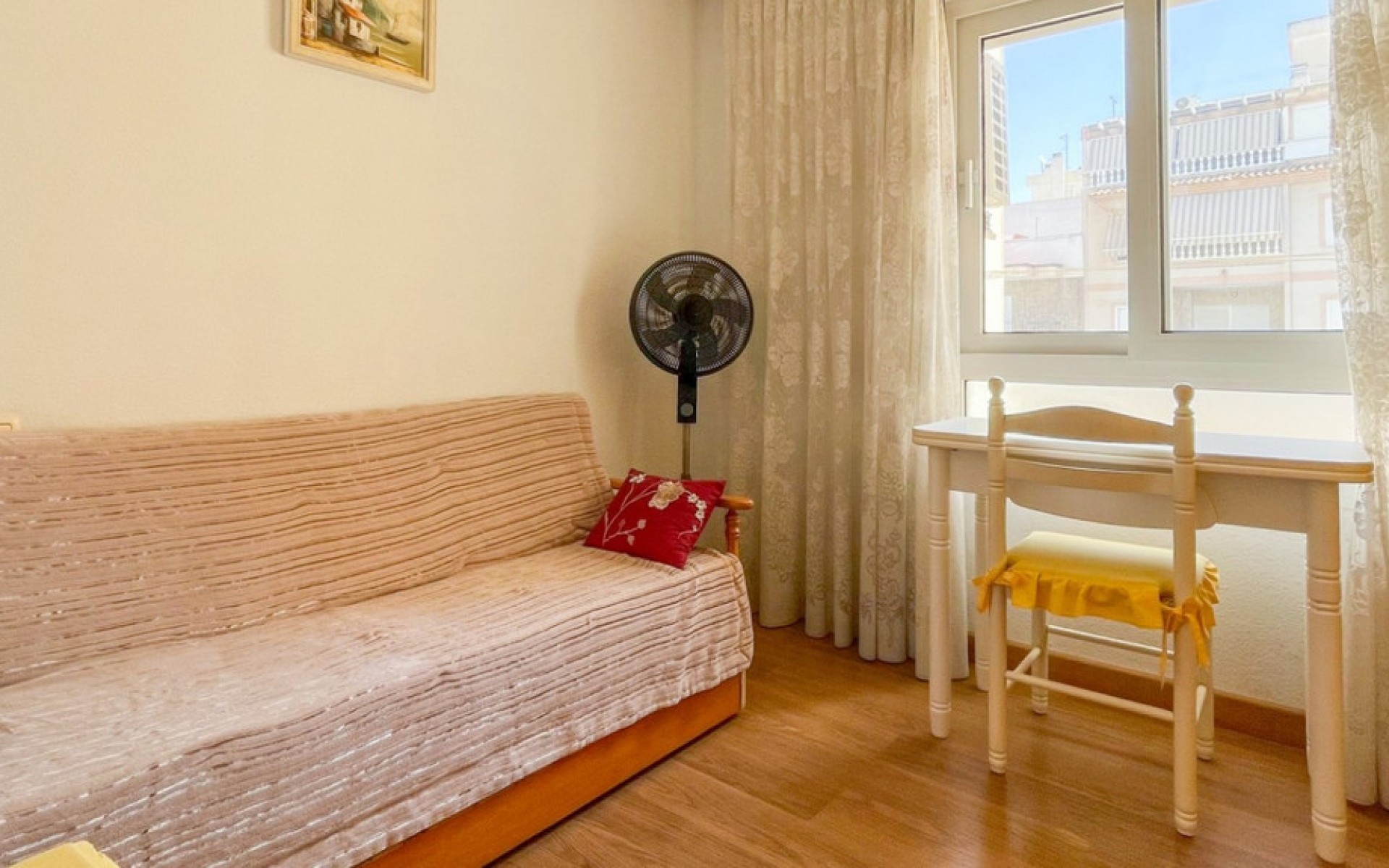Resale - Apartment - Torrevieja - Torrevieja Centro