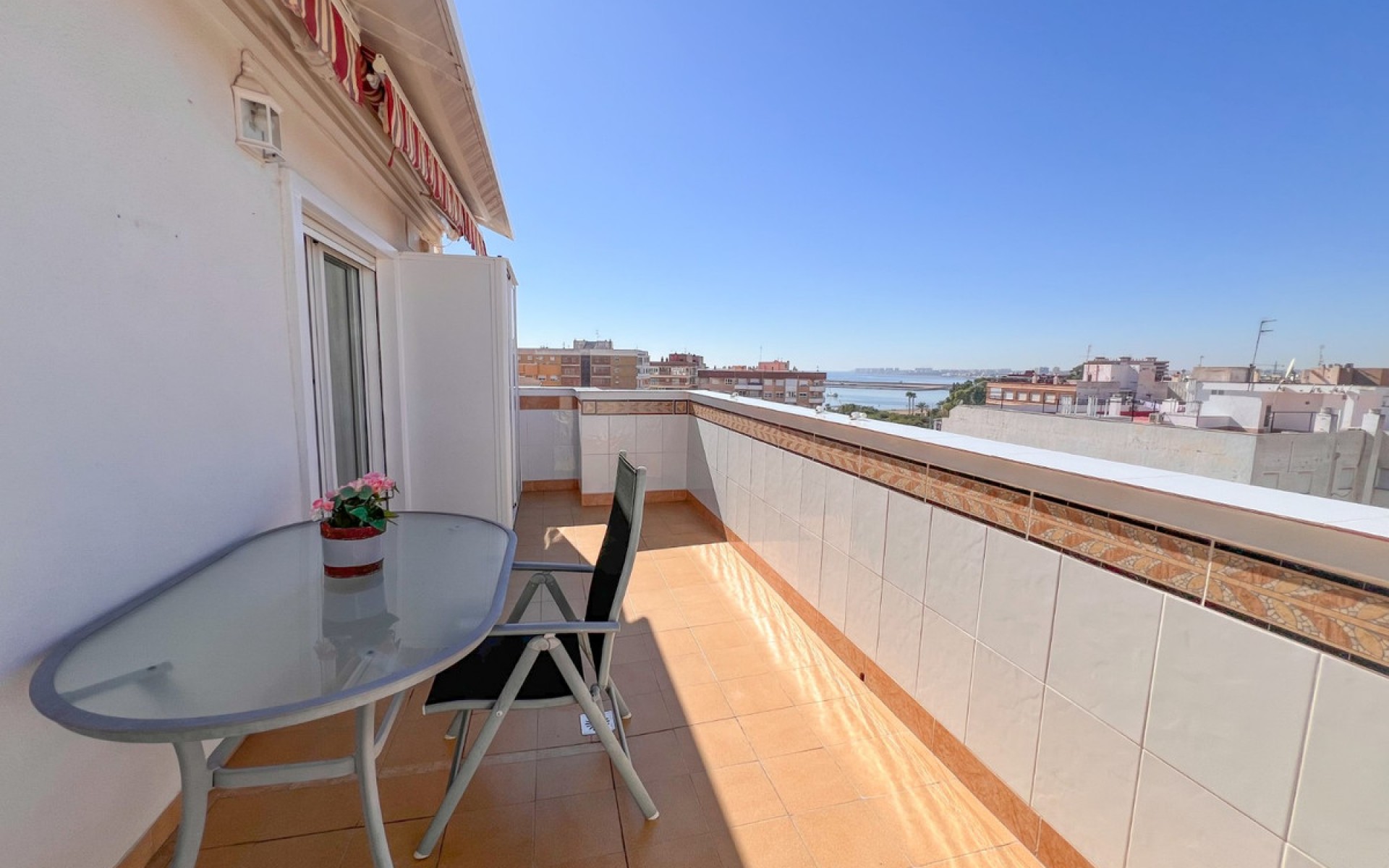 Resale - Apartment - Torrevieja - Torrevieja Centro