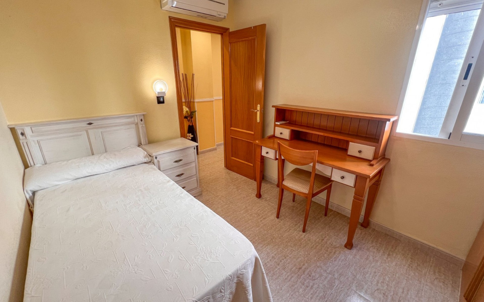 Resale - Apartment - Torrevieja - Torrevieja Centro
