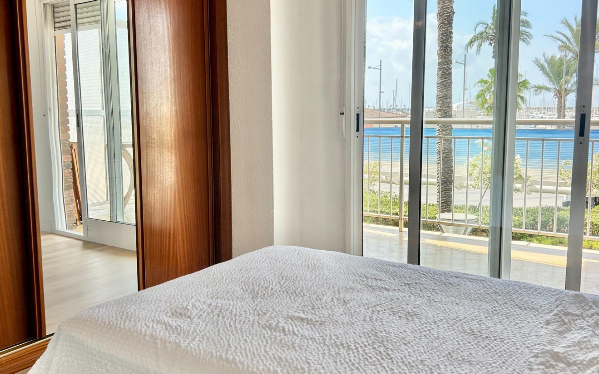 Resale - Apartment - Torrevieja - Torrevieja Centro