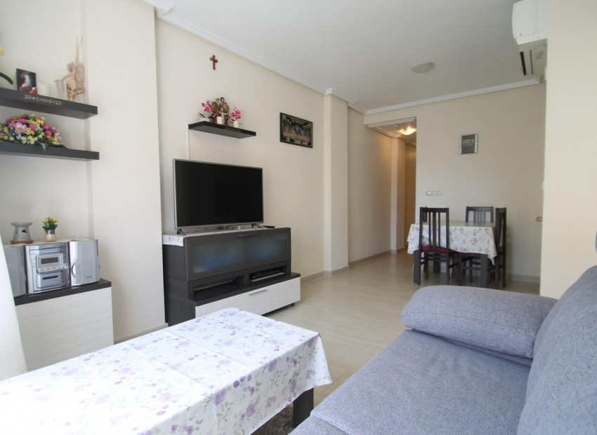 Resale - Apartment - Torrevieja - Torrevieja Centro