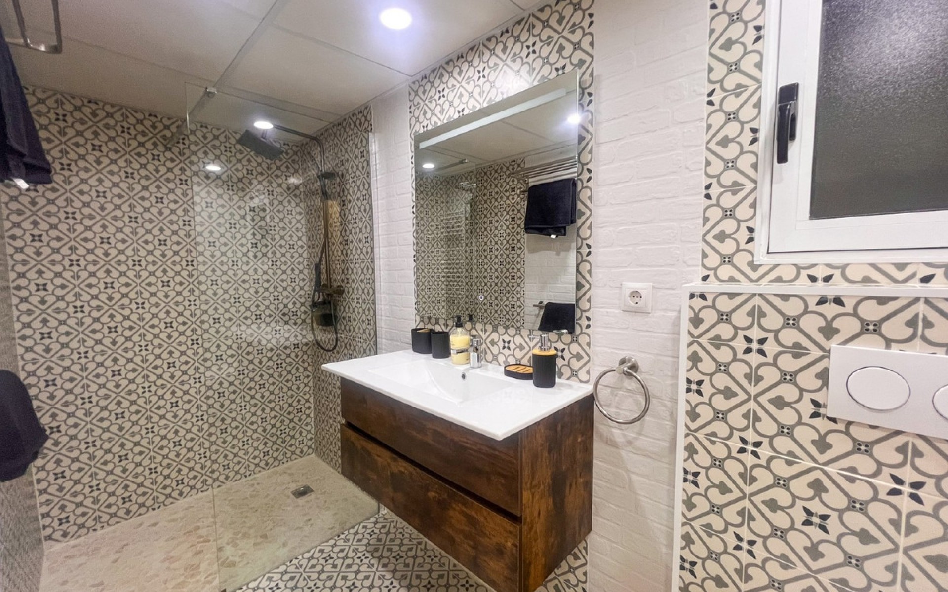 Resale - Apartment - Torrevieja - Torrevieja Centro