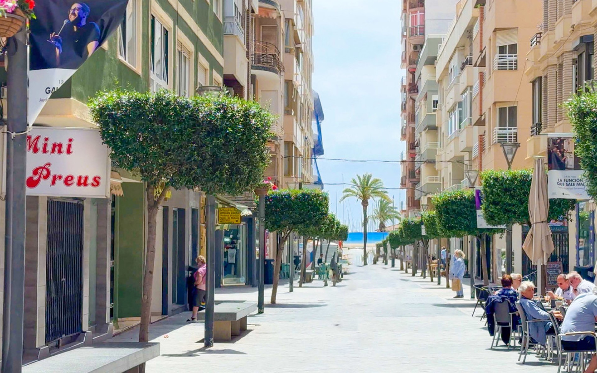 Resale - Apartment - Torrevieja - Torrevieja Centro