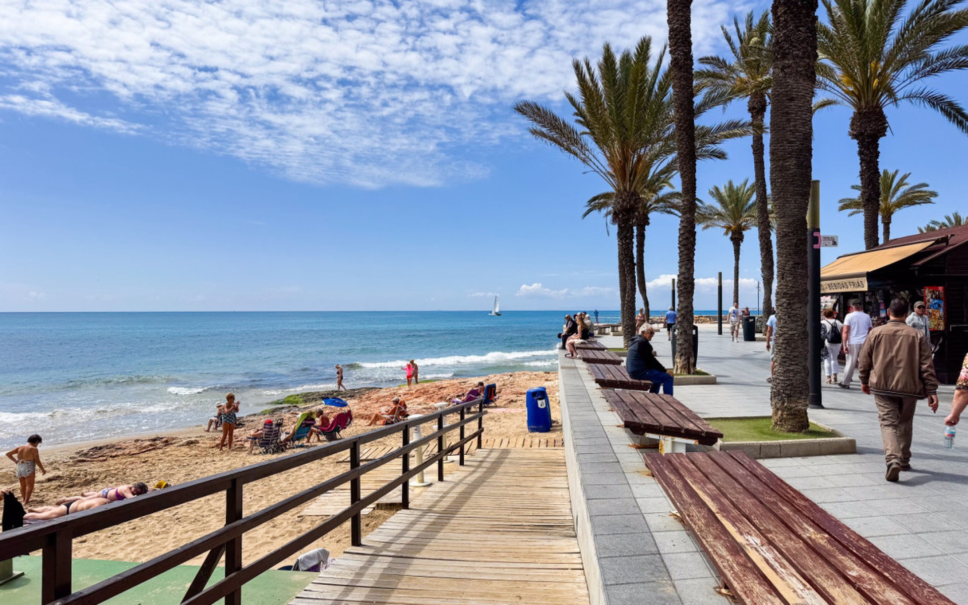 Resale - Apartment - Torrevieja - Torrevieja Centro