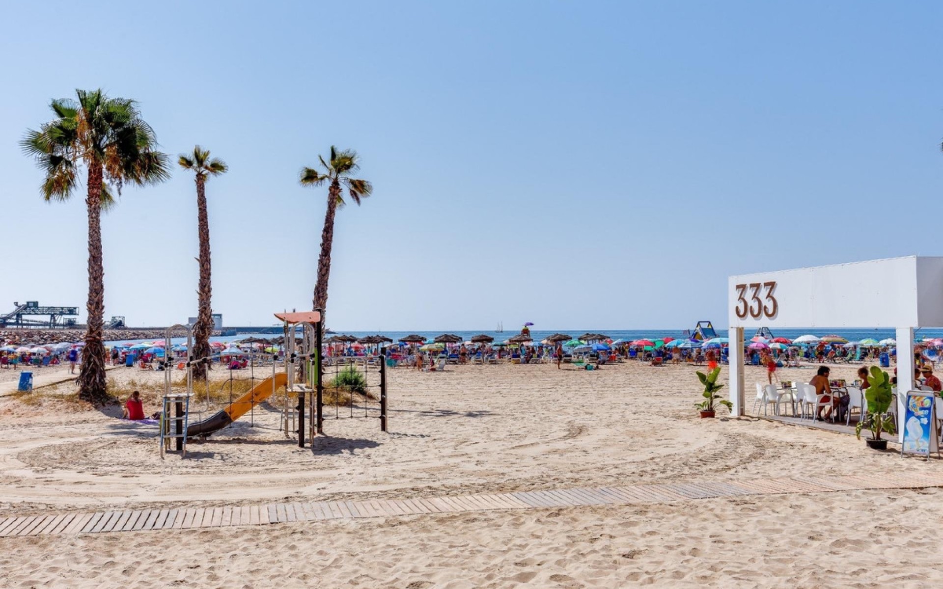Resale - Apartment - Torrevieja - Torrevieja Centro
