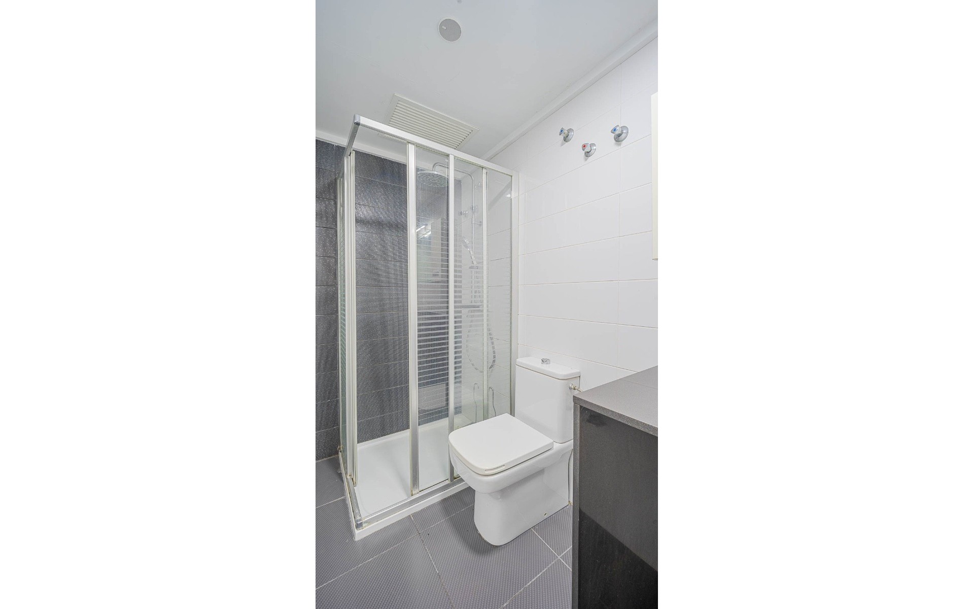 Resale - Apartment - Torrevieja - Torrevieja Centro