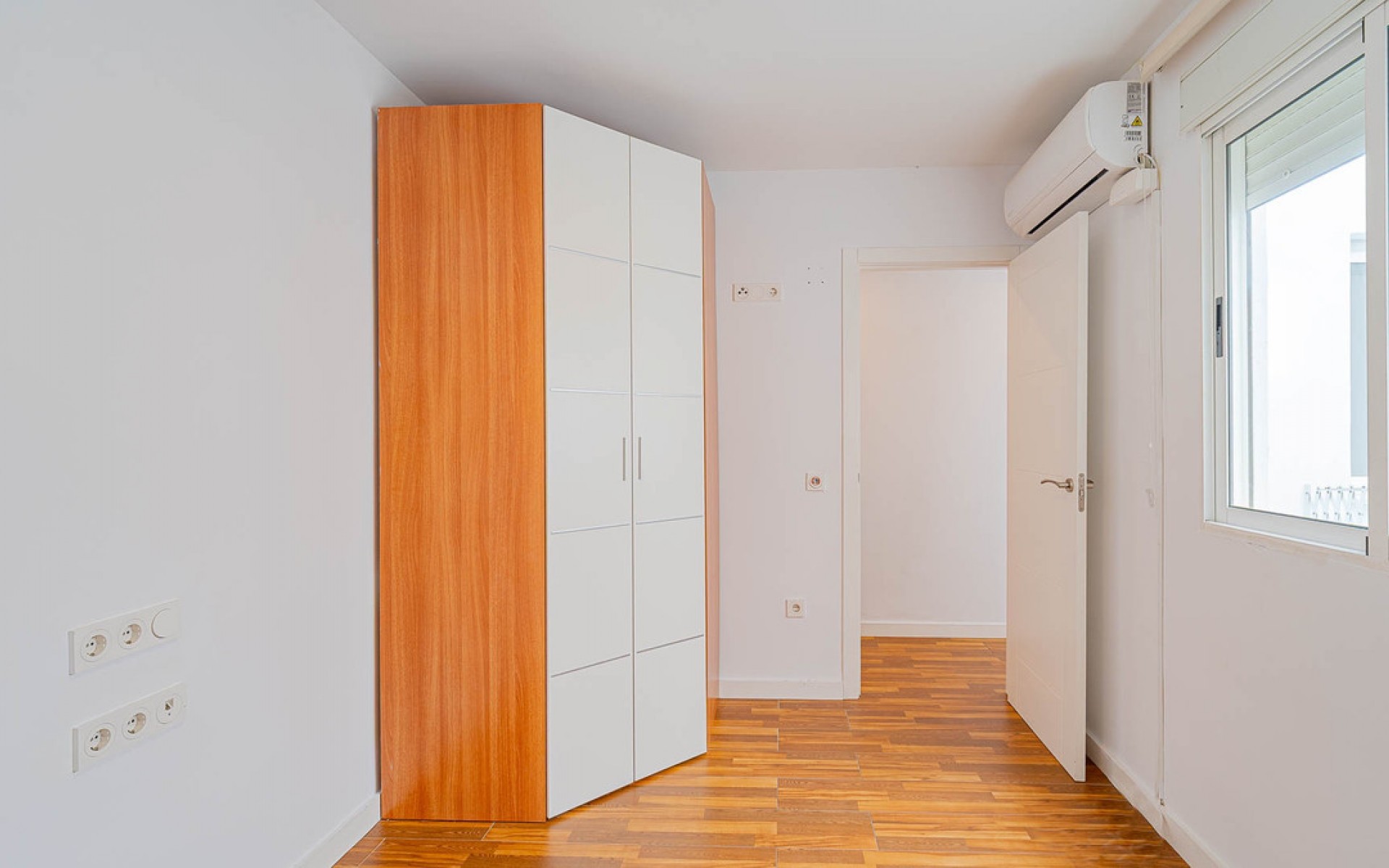 Resale - Apartment - Torrevieja - Torrevieja Centro