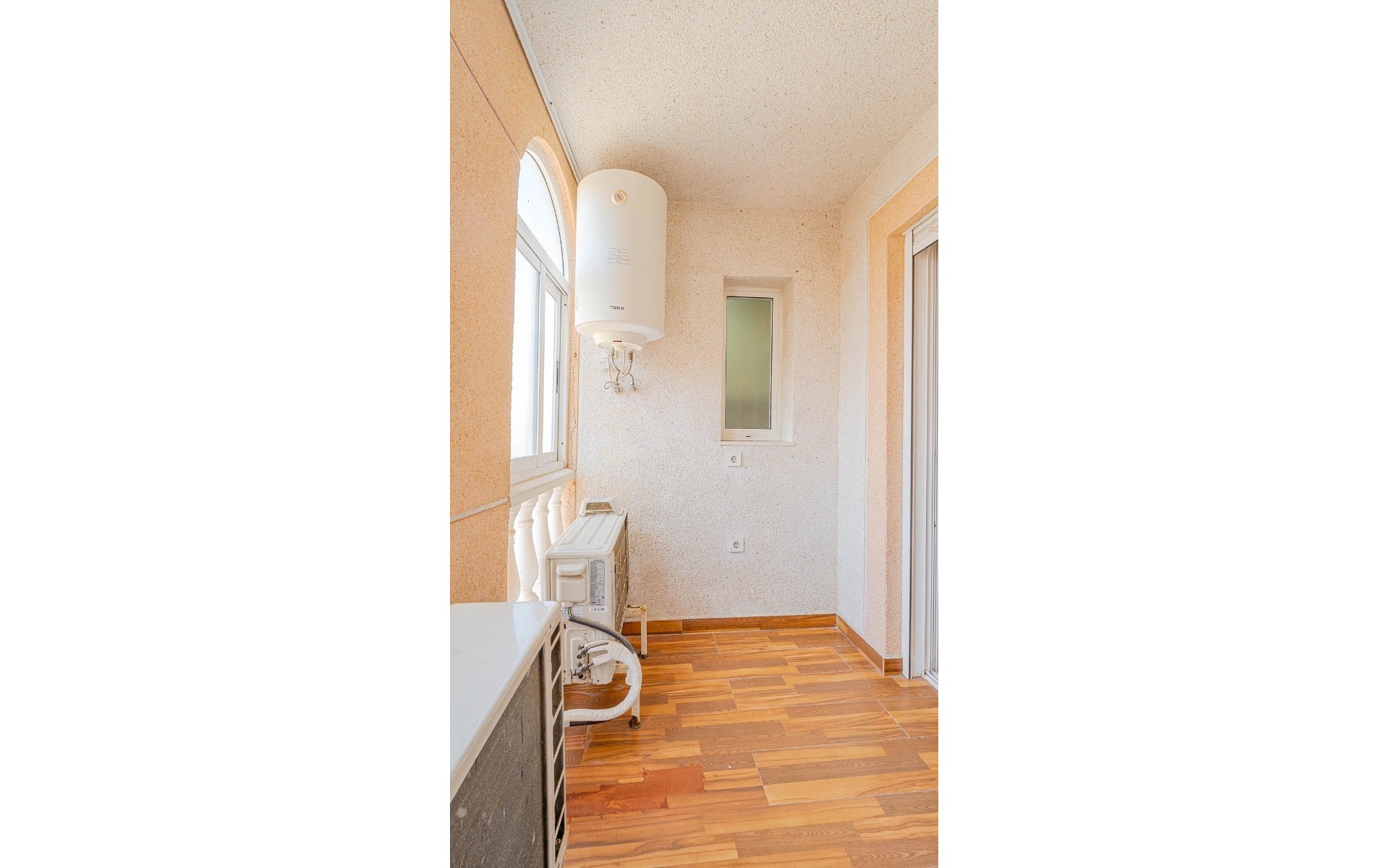 Resale - Apartment - Torrevieja - Torrevieja Centro