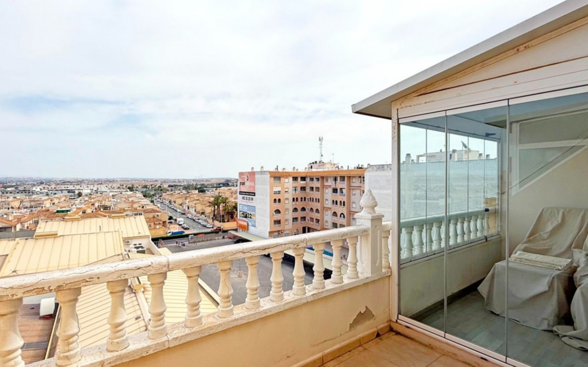 Resale - Apartment - Torrevieja - Torrevieja Centro