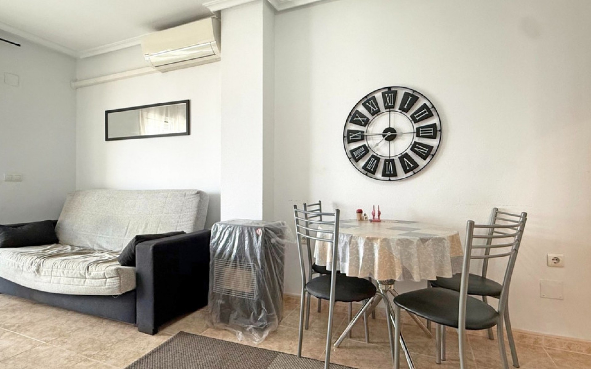 Resale - Apartment - Torrevieja - Torrevieja Centro
