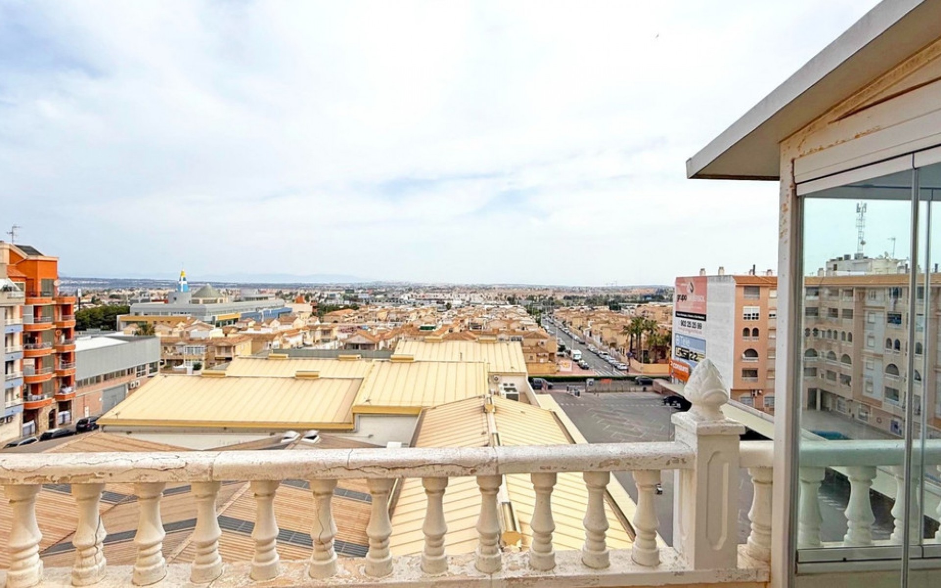 Resale - Apartment - Torrevieja - Torrevieja Centro