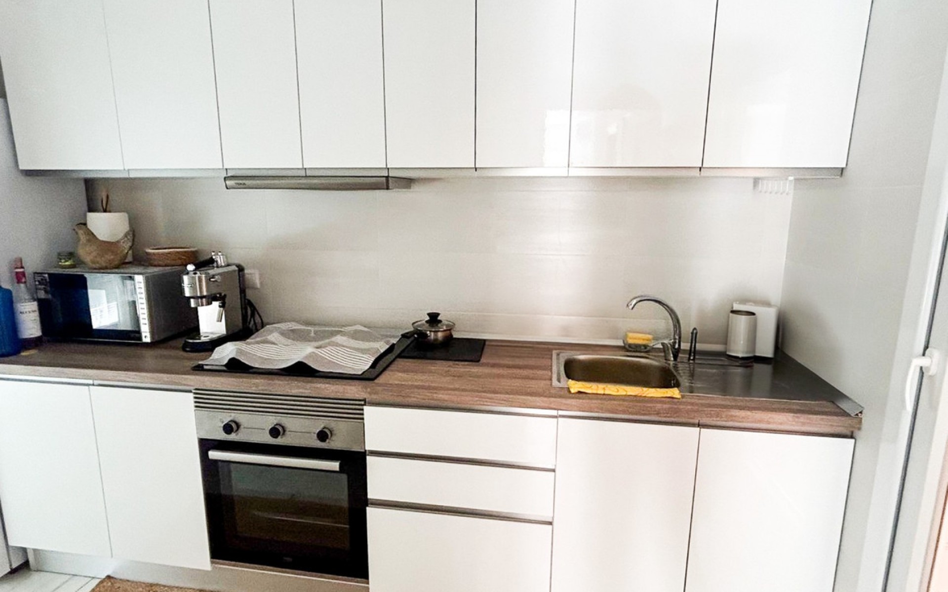 Resale - Apartment - Torrevieja - Torrevieja Centro