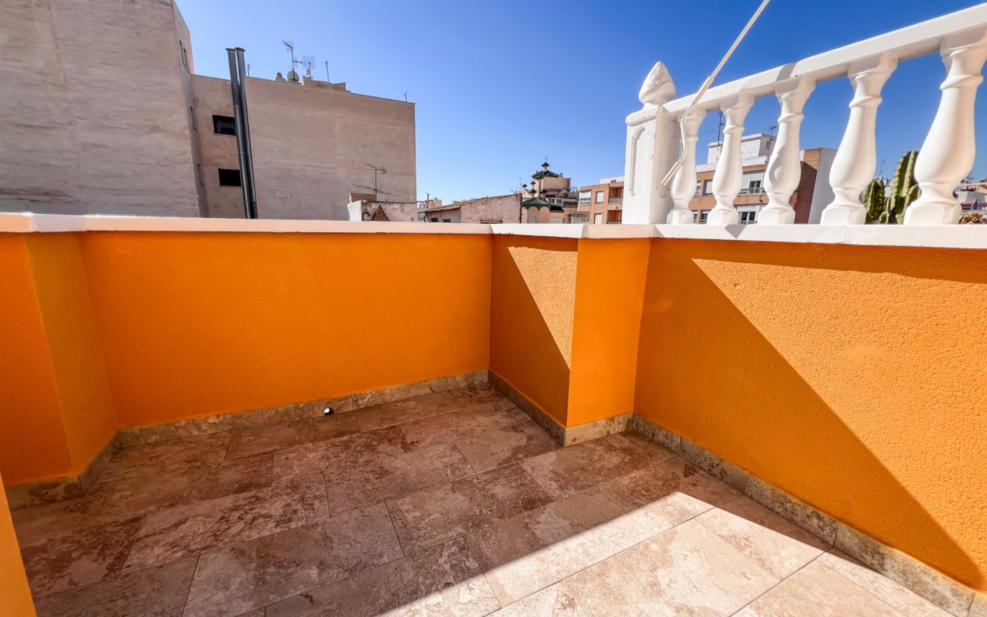 Resale - Apartment - Torrevieja - Torrevieja Centro